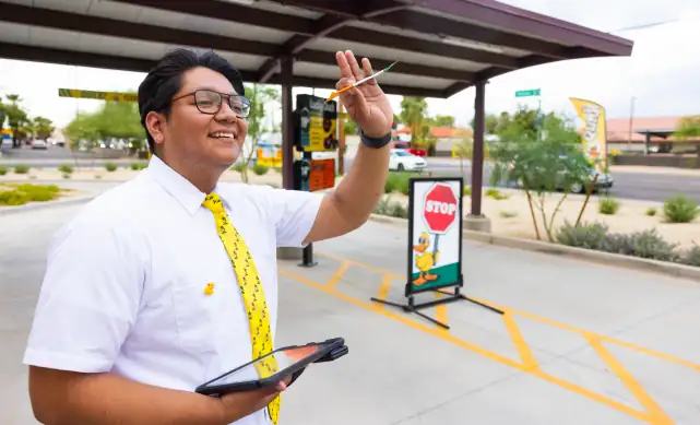 Quick Quack Employee with Exceptional Service